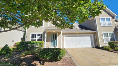 /international/us/1033-saint-michaels-way-madison-oh-110120487851/