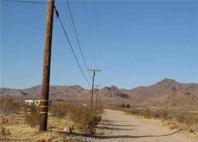 /international/us/17485-fern-road-lucerne-valley-ca-110106477959/