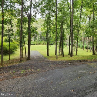 /international/us/3237-green-road-white-hall-md-110110390468/