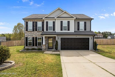 /international/us/187-declaration-drive-raeford-nc-110106951806/