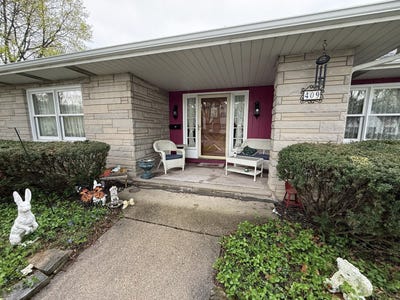 /international/us/409-w-jefferson-street-morris-il-110108358391/