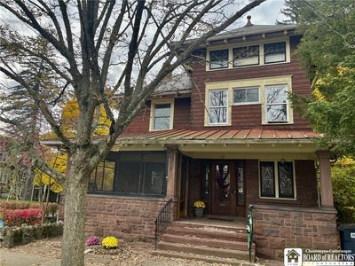 /international/us/142-s-1st-street-olean-ny-110095707264/