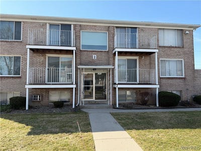 /international/us/3433-harlem-road-cheektowaga-ny-110106926949/