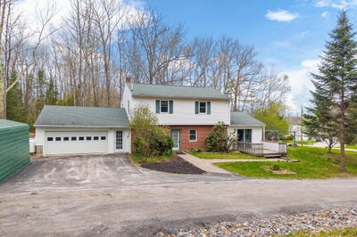 /international/us/31-axelrod-road-monmouth-me-110107908780/