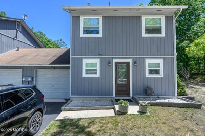 /international/us/16-finch-road-howell-nj-110108911836/
