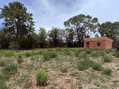 /international/us/vista-del-valle-road-ranchos-de-taos-nm-110108492821/