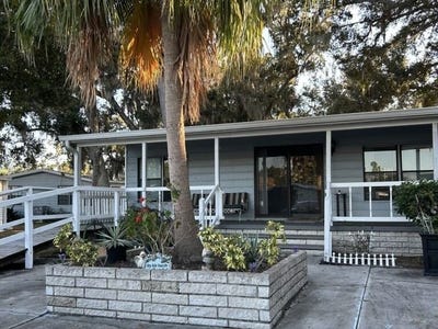 /international/us/10015-oak-forest-drive-riverview-fl-110103989865/
