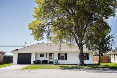 /international/us/2010-old-calf-creek-road-brady-tx-110106702774/