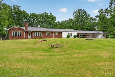 /international/us/111-oaklawn-terrace-gretna-va-110108017832/
