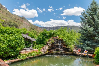 /international/us/4548-n-state-route-89a-highway-sedona-az-110108694419/