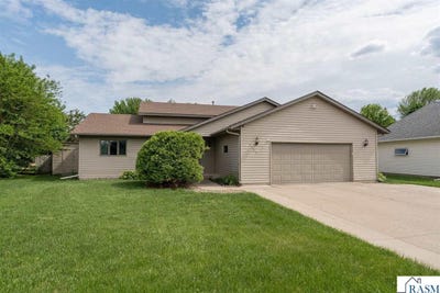 /international/us/2409-fair-street-mankato-mn-110108443644/