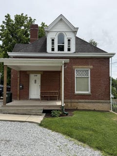 /international/us/240-w-high-street-mt-sterling-ky-110108663794/