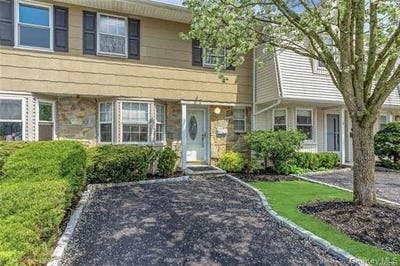 /international/us/6-manors-drive-jericho-ny-110108721878/