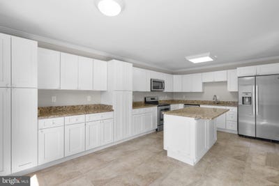 /international/us/9463-hickory-view-gaithersburg-md-110119714843/
