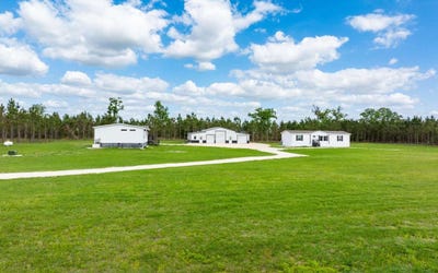 /international/us/16294-state-road-51-live-oak-fl-110100465528/