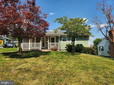 /international/us/229-n-maple-street-elizabethtown-pa-110108398952/