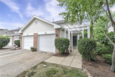 /international/us/6758-quarrystone-lane-middleburg-heights-oh-110100947888/