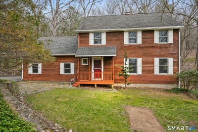 /international/us/85-buckingham-road-seymour-ct-110107317888/