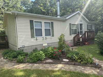 /international/us/w6222-meredith-road-new-lisbon-wi-110109499109/