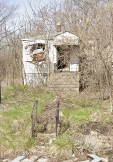 /international/us/2694-polk-street-gary-in-110120135980/