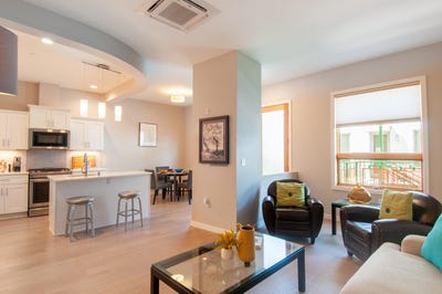 /international/us/3600-central-avenue-se-unit-202-albuquerque-nm-110100527789/