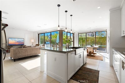 /international/us/123-grazie-irvine-ca-110108446040/