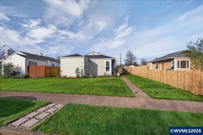 /international/us/1530-maple-st-sw-albany-or-110106558125/