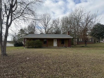 /international/us/1129-w-6th-st-prentiss-ms-110104543763/