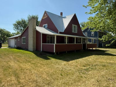 /international/us/211-n-madison-street-atkinson-ne-110108682231/