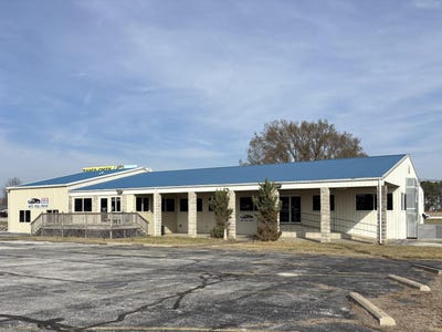/international/us/284-redbud-street-rogersville-mo-110106146169/