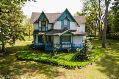 /international/us/848-state-street-boyne-city-mi-110108451237/