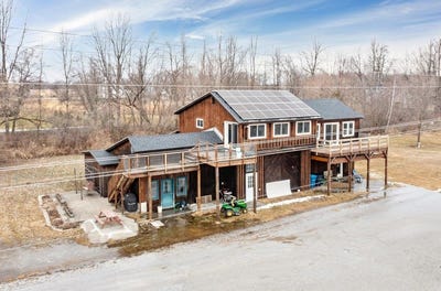 /international/us/95-center-bay-road-alburgh-vt-110106619585/