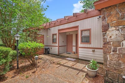 /international/us/404-club-villa-brookeland-tx-110105928452/