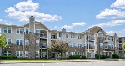 /international/us/1329-se-university-avenue-waukee-ia-110107959175/