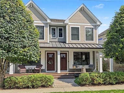 /international/us/44-taft-avenue-providence-ri-110119764617/