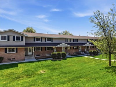 /international/us/9029-18th-avenue-s-bloomington-mn-110108077882/