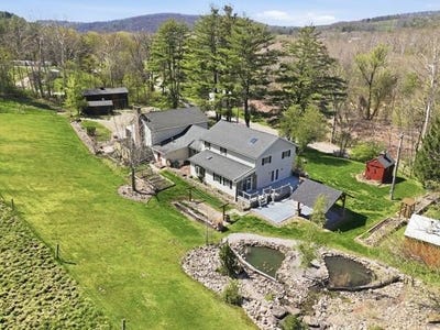 /international/us/842-brocktown-rd-towanda-pa-110107609078/