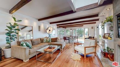 /international/us/8715-sunset-plaza-pl-los-angeles-ca-110098929768/?lang=zh-cn