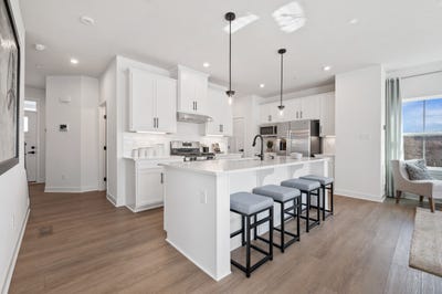 /international/us/741-rolling-oaks-way-wilmington-de-110093980949/