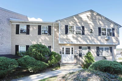 /international/us/280-parkside-drive-suffern-ny-110120496619/