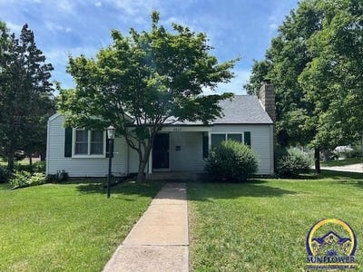 /international/us/3017-sw-11th-st-topeka-ks-110108391142/