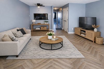 /international/us/12844-nicollet-avenue-burnsville-mn-110104849311/