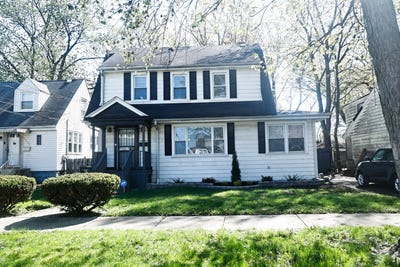 /international/us/14751-perry-avenue-south-holland-il-110099205333/