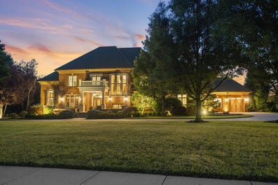 /international/us/944-squire-oaks-drive-villa-hills-ky-110100797560/