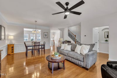 /international/us/2744-laurelcherry-street-raleigh-nc-110099819367/