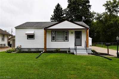 /international/us/507-s-canal-street-newton-falls-oh-110110295583/
