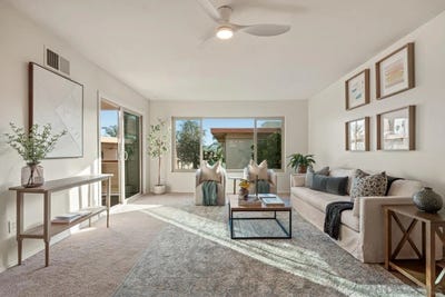 /international/us/6876-hyde-park-san-diego-ca-110108296425/