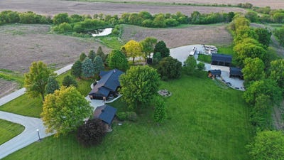 /international/us/1511-220th-street-new-market-ia-110108098167/