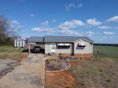 /international/us/20025-old-richmond-road-keeling-va-110106674248/