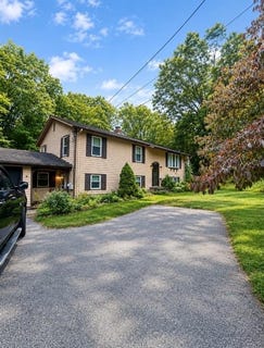 /international/us/24-langlais-drive-scituate-ri-110110405779/